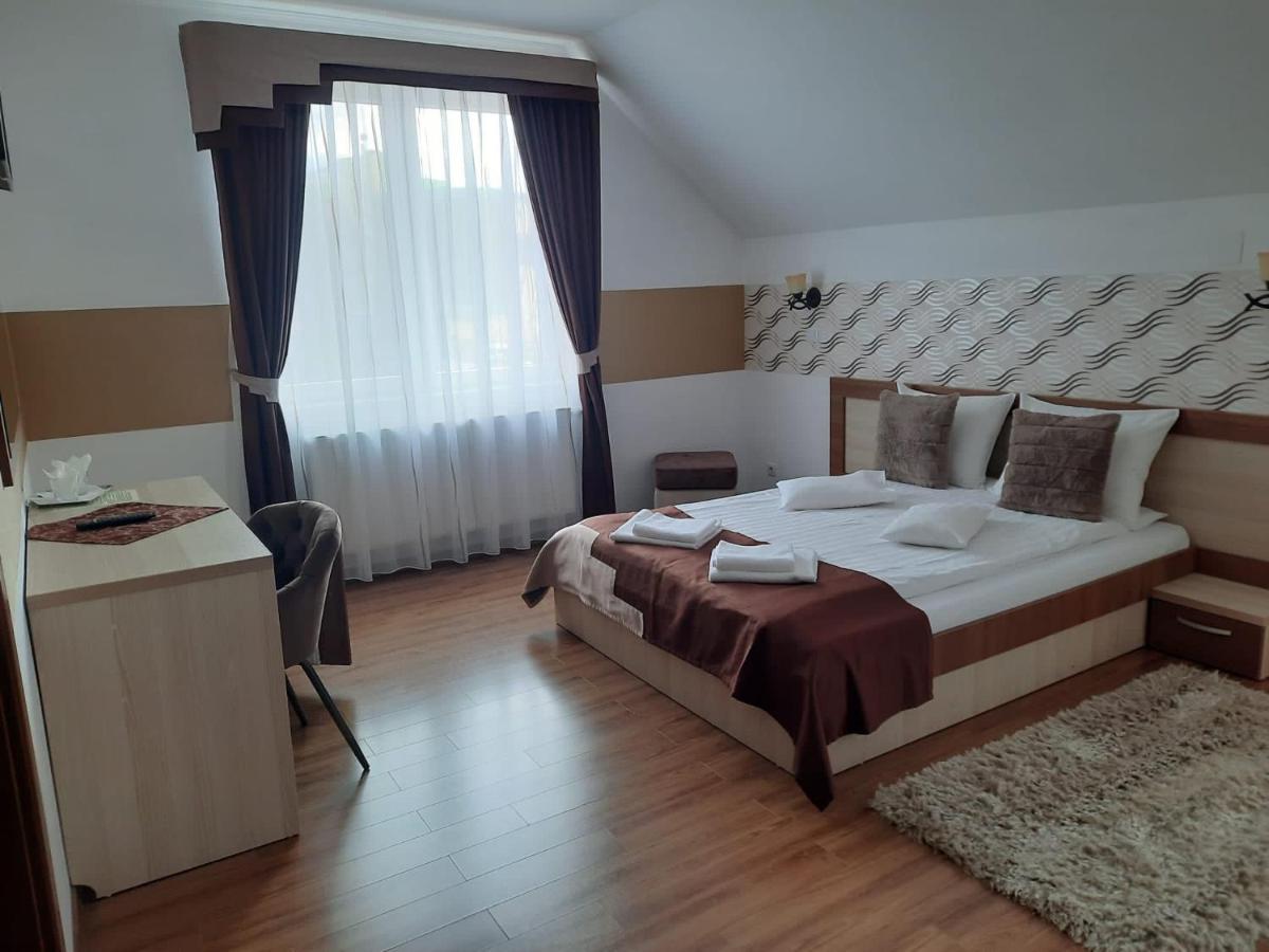 Villa Prestige Sovata Exterior photo